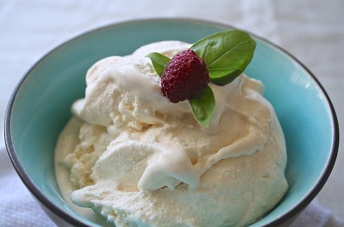 Vanille ijs met framboos_pixabay